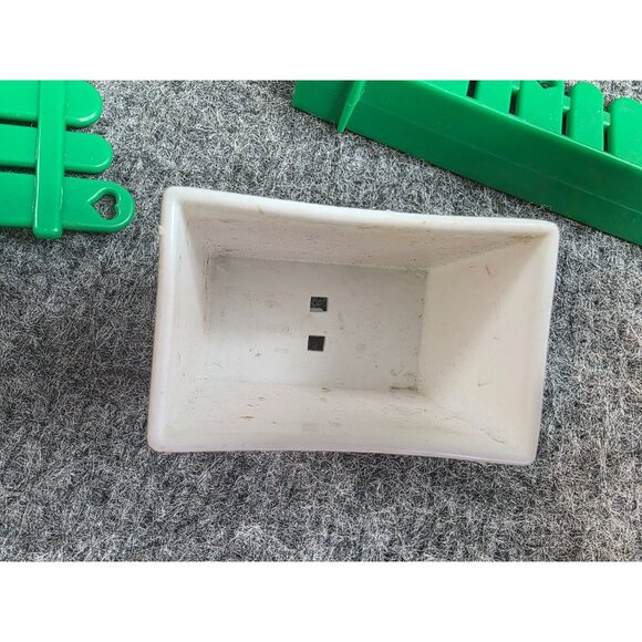 Vintage 1980s My Little Pony Toy Stable Accessories Bed Fence Ribbons Trophies - Picture 11 of 12